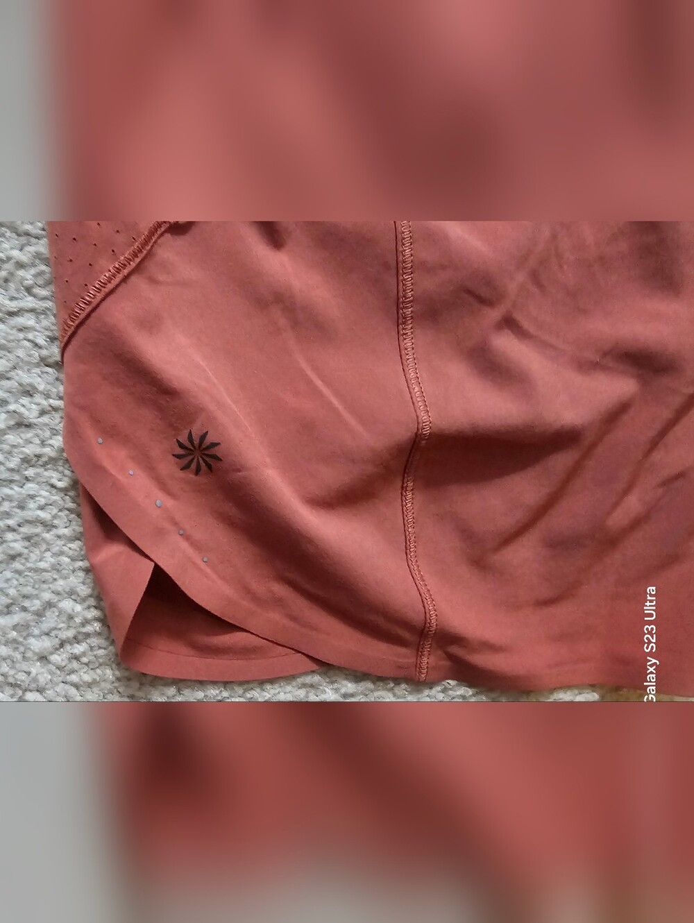 Athleta running shorts coral color feature a wide waistband and a side tag. Smal - Picture 4 of 8